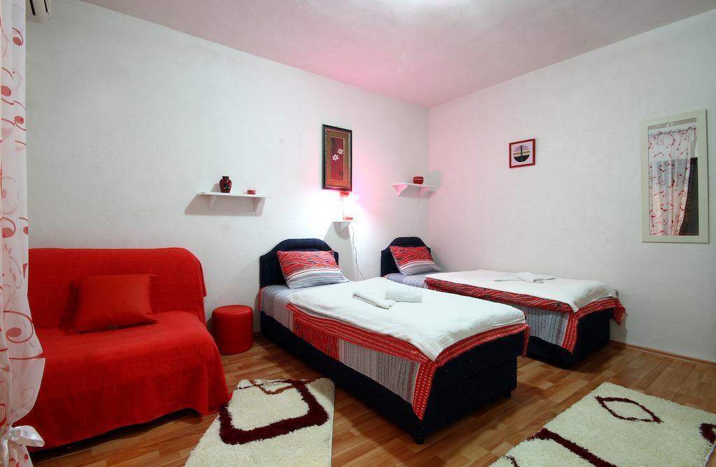 بودفا Guesthouse Bmb Bagaric الغرفة الصورة