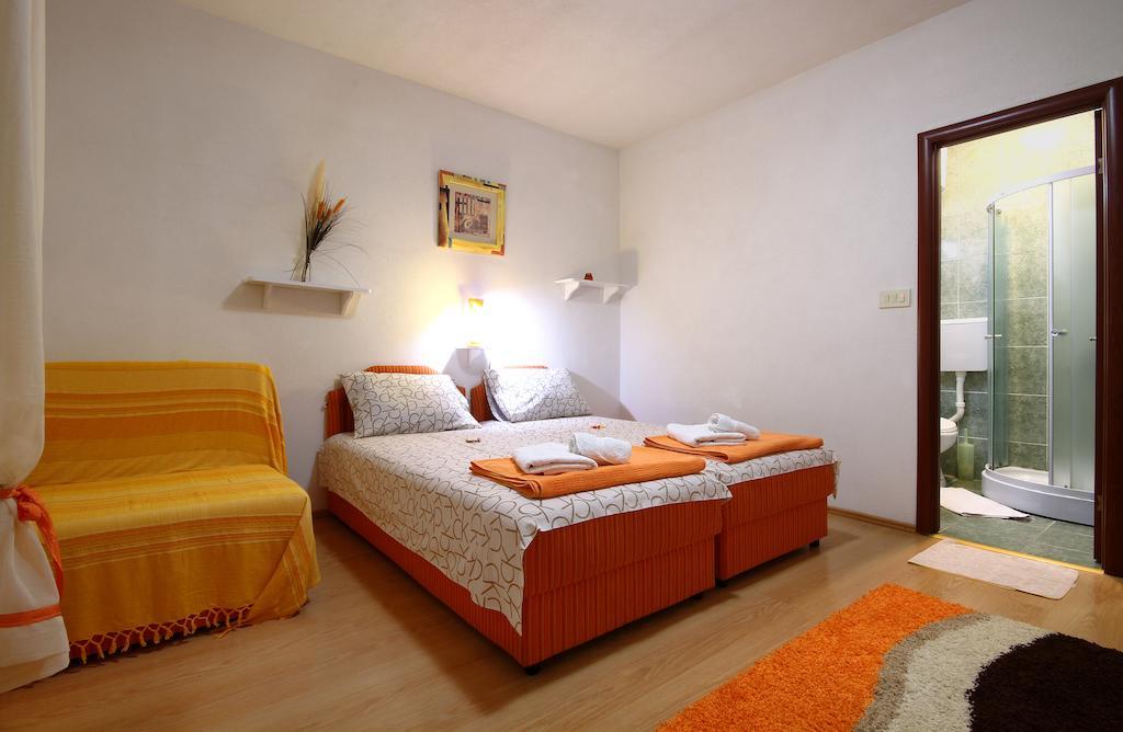 بودفا Guesthouse Bmb Bagaric الغرفة الصورة